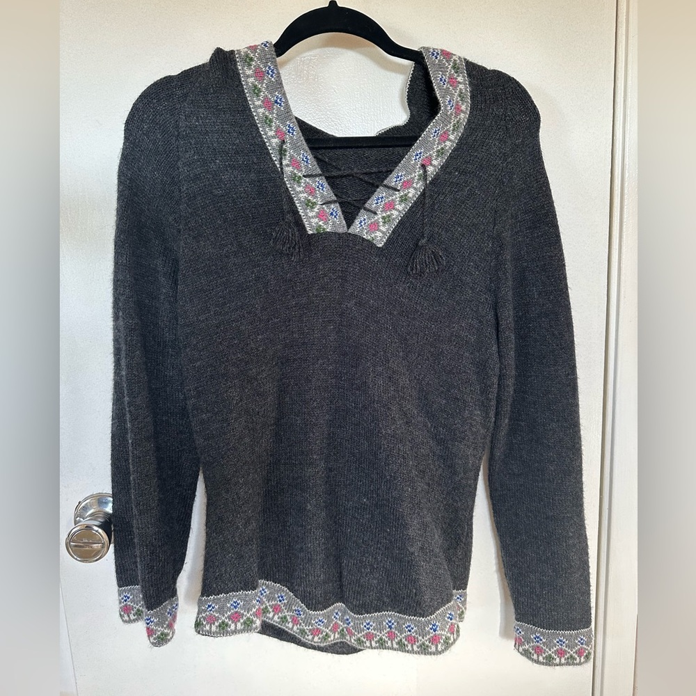 Peruvian alpaca sweater for sale! All hand made from Peru